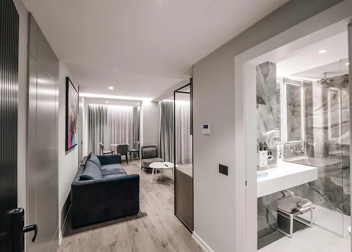 Boe Luxury 4* Saranda